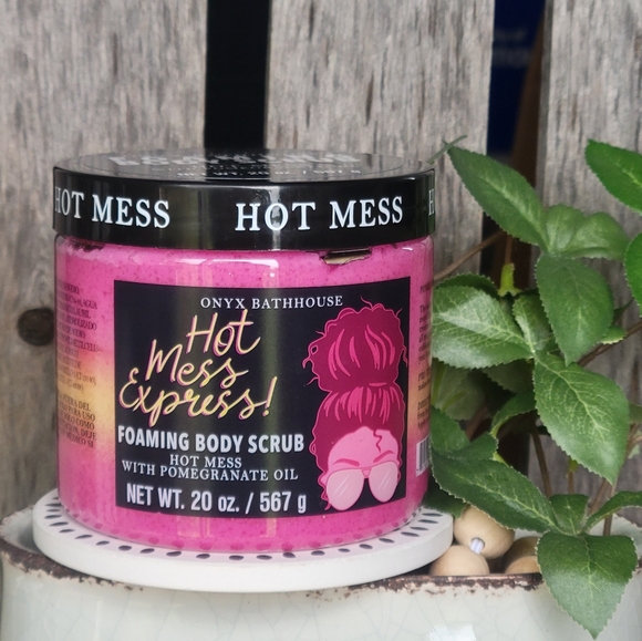 Onyx Other - NEW Onyx Bathhouse foaming body scrub HOT MESS DISTRESS with Pomegranate oil